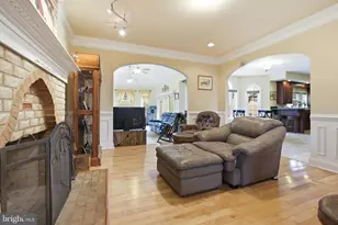 21111 Greenbrier Rd, Boonsboro, MD 21713 - Photo 17
