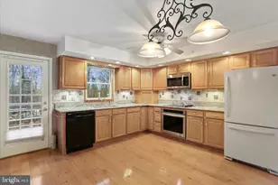 11800 Bradford Dr, Hagerstown, MD 21742 - Photo 9