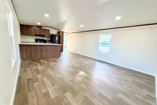 16900 Warbler Ct, Hagerstown, MD 21740 - Photo 9