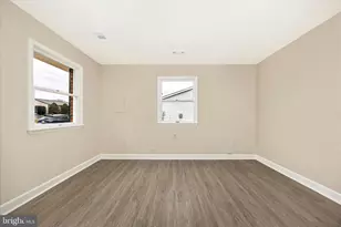 351 Yorkshire Dr, Hagerstown, MD 21740 - Photo 7