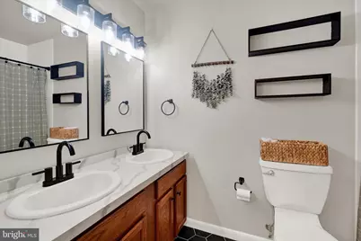 1633 Edgewood Place #201, Hagerstown, MD 21740 - Photo 13