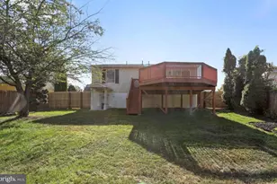 1337 Cedarwood Dr, Hagerstown, MD 21742 - Photo 9