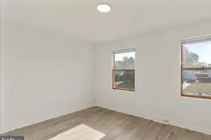 1337 Cedarwood Dr, Hagerstown, MD 21742 - Photo 19