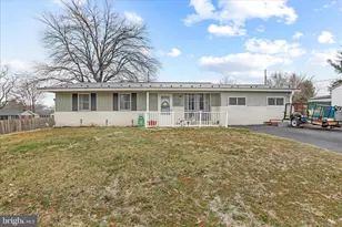 1316 Outer Dr, Hagerstown, MD 21742 - Photo 3