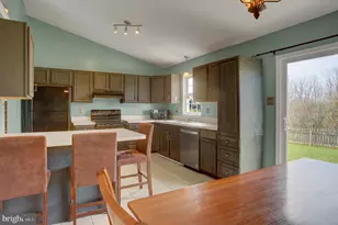 10204 Bear Creek Dr, Hagerstown, MD 21740 - Photo 11