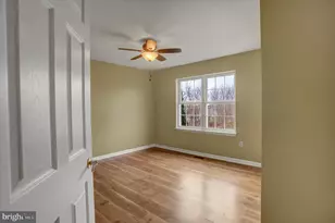 10204 Bear Creek Dr, Hagerstown, MD 21740 - Photo 19