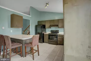 10204 Bear Creek Dr, Hagerstown, MD 21740 - Photo 13