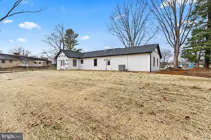 18212 Woodside Dr, Hagerstown, MD 21740 - Photo 39