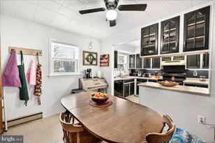 18441 Woodside Dr, Hagerstown, MD 21740 - Photo 9