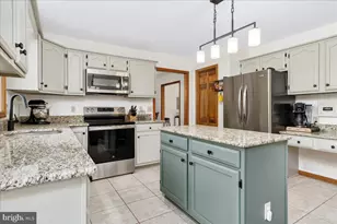 8704 Jans Ct, Boonsboro, MD 21713 - Photo 5