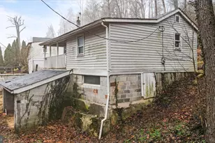 17416 Millers Sawmill Rd, Sharpsburg, MD 21782 - Photo 3