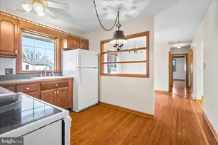 22054 Mohawk Dr, Smithsburg, MD 21783 - Photo 17