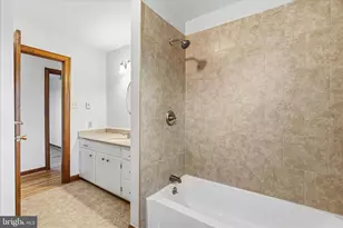 18360 Woodside Dr, Hagerstown, MD 21740 - Photo 23