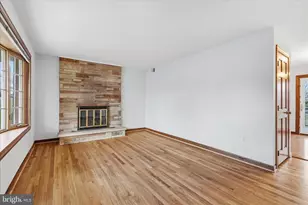 18360 Woodside Dr, Hagerstown, MD 21740 - Photo 7