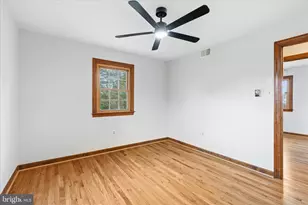 18360 Woodside Dr, Hagerstown, MD 21740 - Photo 25