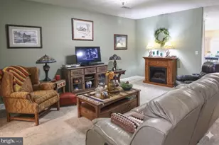 12921 Little Hayden Cir, Hagerstown, MD 21742 - Photo 5