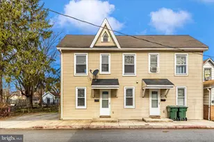 225 Alexander St, Hagerstown, MD 21740 - Photo 1