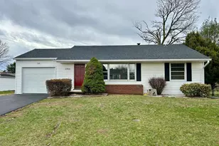 17911 Oak Ridge Dr, Hagerstown, MD 21740 - Photo 1