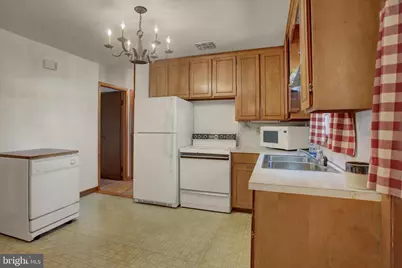 1005 Valleybrook Drive, Hagerstown, MD 21742 - Photo 7