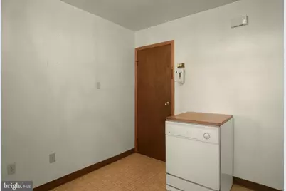 1005 Valleybrook Drive, Hagerstown, MD 21742 - Photo 9