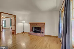 1005 Valleybrook Dr, Hagerstown, MD 21742 - Photo 3