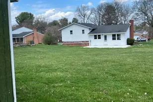 19119 Woodhaven Dr, Hagerstown, MD 21742 - Photo 11