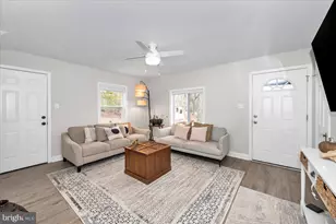8807 Crystal Falls Dr, Boonsboro, MD 21713 - Photo 11