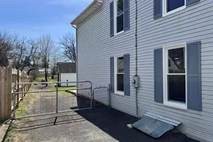 17525 Virginia Ave, Hagerstown, MD 21740 - Photo 3