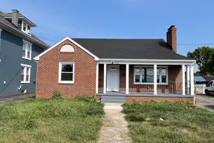 1058 S Potomac St, Hagerstown, MD 21740 - Photo 1