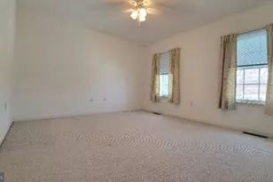 337 E Ridge Dr, Hagerstown, MD 21740 - Photo 11