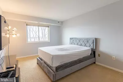 1747 Edgewood Hill Circle #203, Hagerstown, MD 21740 - Photo 11