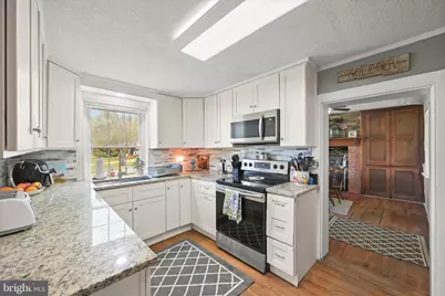 8031 Sharpsburg Pike, Fairplay, MD 21733 - Photo 11