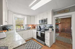 8031 Sharpsburg Pike, Fairplay, MD 21733 - Photo 11