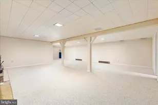 22120 Holiday Dr, Smithsburg, MD 21783 - Photo 23