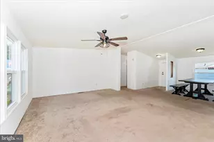 12109 Heather Dr, Hagerstown, MD 21740 - Photo 9