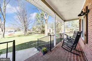 9800 Woodside Ct, Hagerstown, MD 21740 - Photo 3