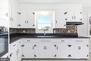 200 Rock Willow Ave, Hagerstown, MD 21740 - Photo 9