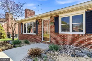 200 Rock Willow Ave, Hagerstown, MD 21740 - Photo 3