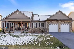 19115 Red Maple Dr, Hagerstown, MD 21742 - Photo 1