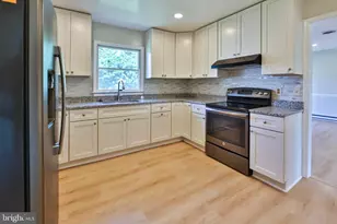 13929 Green Mountain Dr, Maugansville, MD 21767 - Photo 3