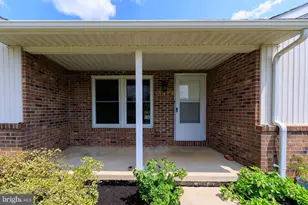 13929 Green Mountain Dr, Maugansville, MD 21767 - Photo 7