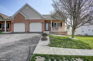 14217 Shelby Cir, Hagerstown, MD 21740 - Photo 1