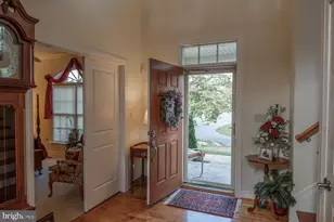 13056 Hawkins Cir, Hagerstown, MD 21742 - Photo 3