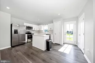 99 Charlotte St, Hagerstown, MD 21740 - Photo 7