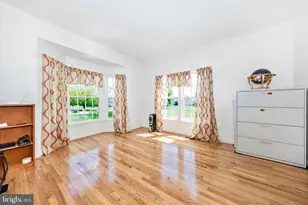 18307 Misty Acres Dr, Hagerstown, MD 21740 - Photo 15
