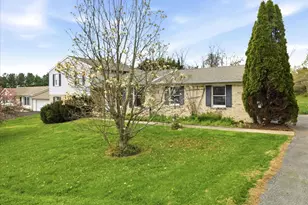 8 Taylor Dr, Keedysville, MD 21756 - Photo 3