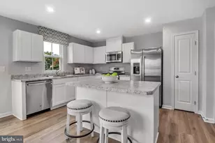 1200 Breckenridge Dr, Hagerstown, MD 21740 - Photo 5