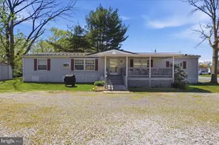 11125 Lakeside Dr, Hagerstown, MD 21740 - Photo 1