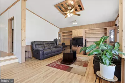 11125 Lakeside Drive, Hagerstown, MD 21740 - Photo 13