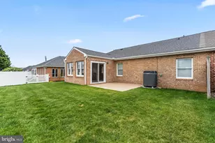 122 Southern Oak Dr, Hagerstown, MD 21740 - Photo 3